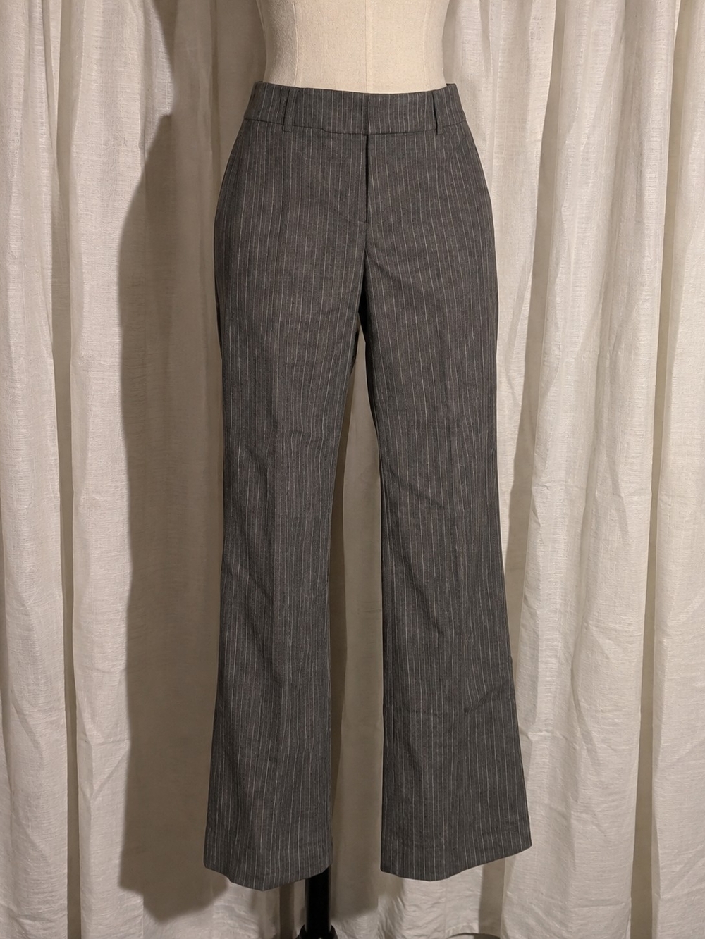 Wool Charles Gray London Gray Pinstripe Tailored Trousers Size 2